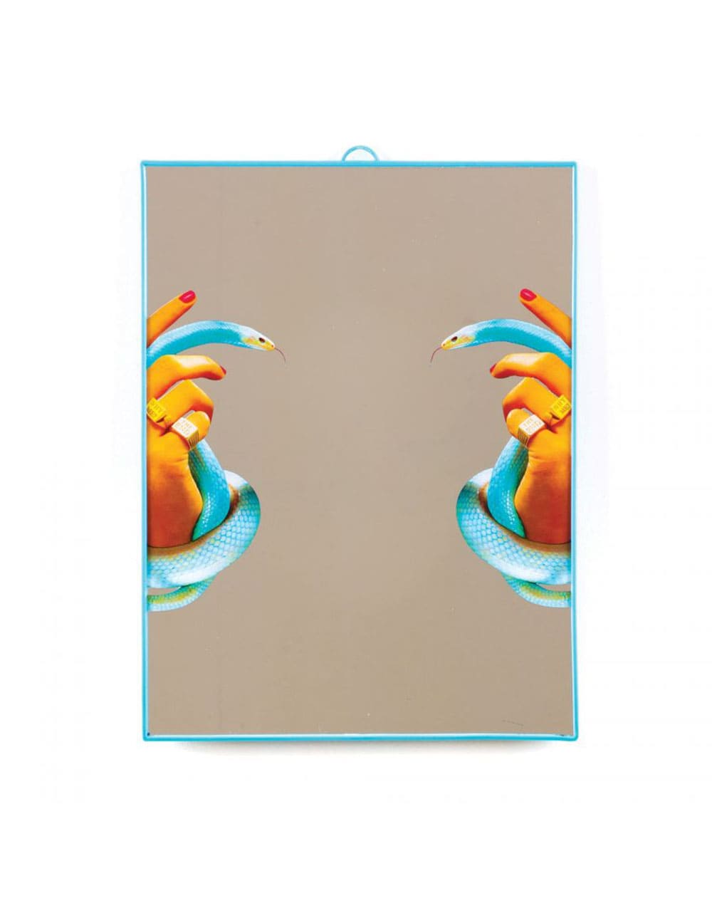 mirror-big-hands-with-snakes
