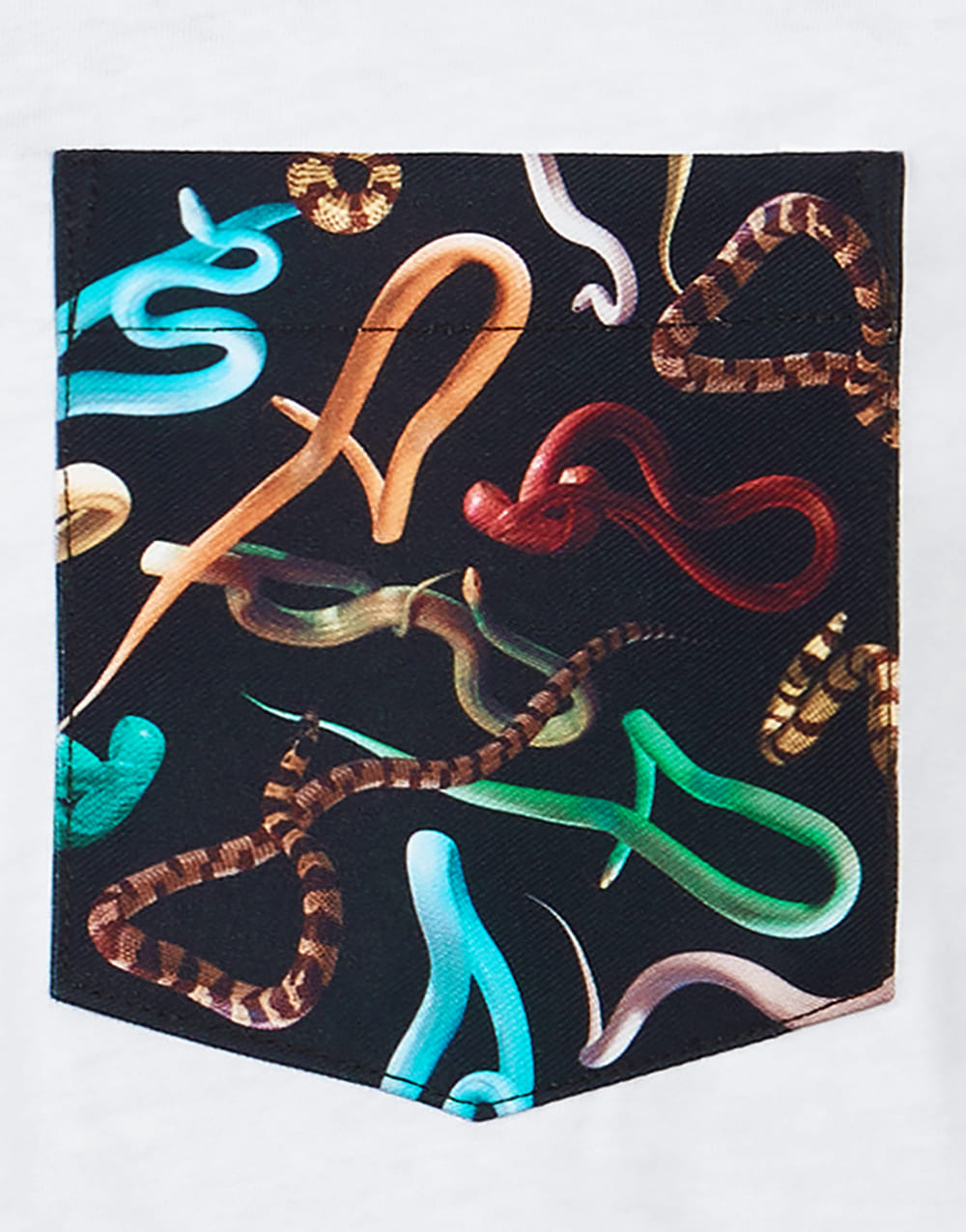pocket-t-shirt-snakes-2